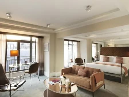 The Athenaeum Hotel & Residences - 4