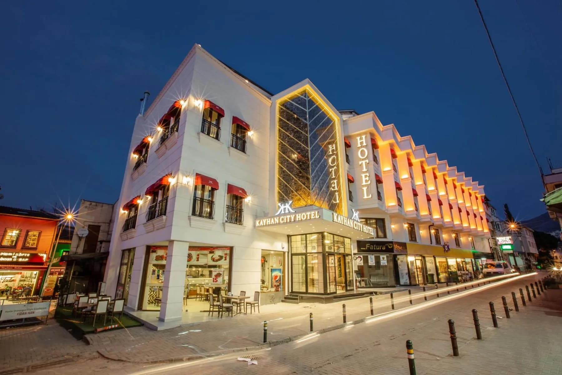 Kayhan City Hotel