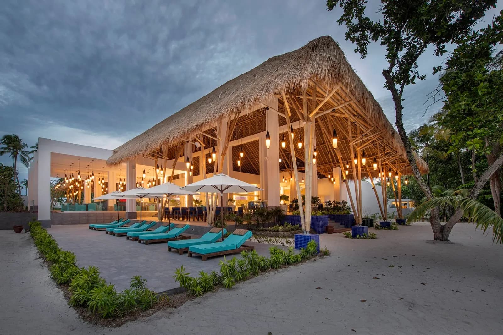Emerald Maldives Resort & Spa - 3