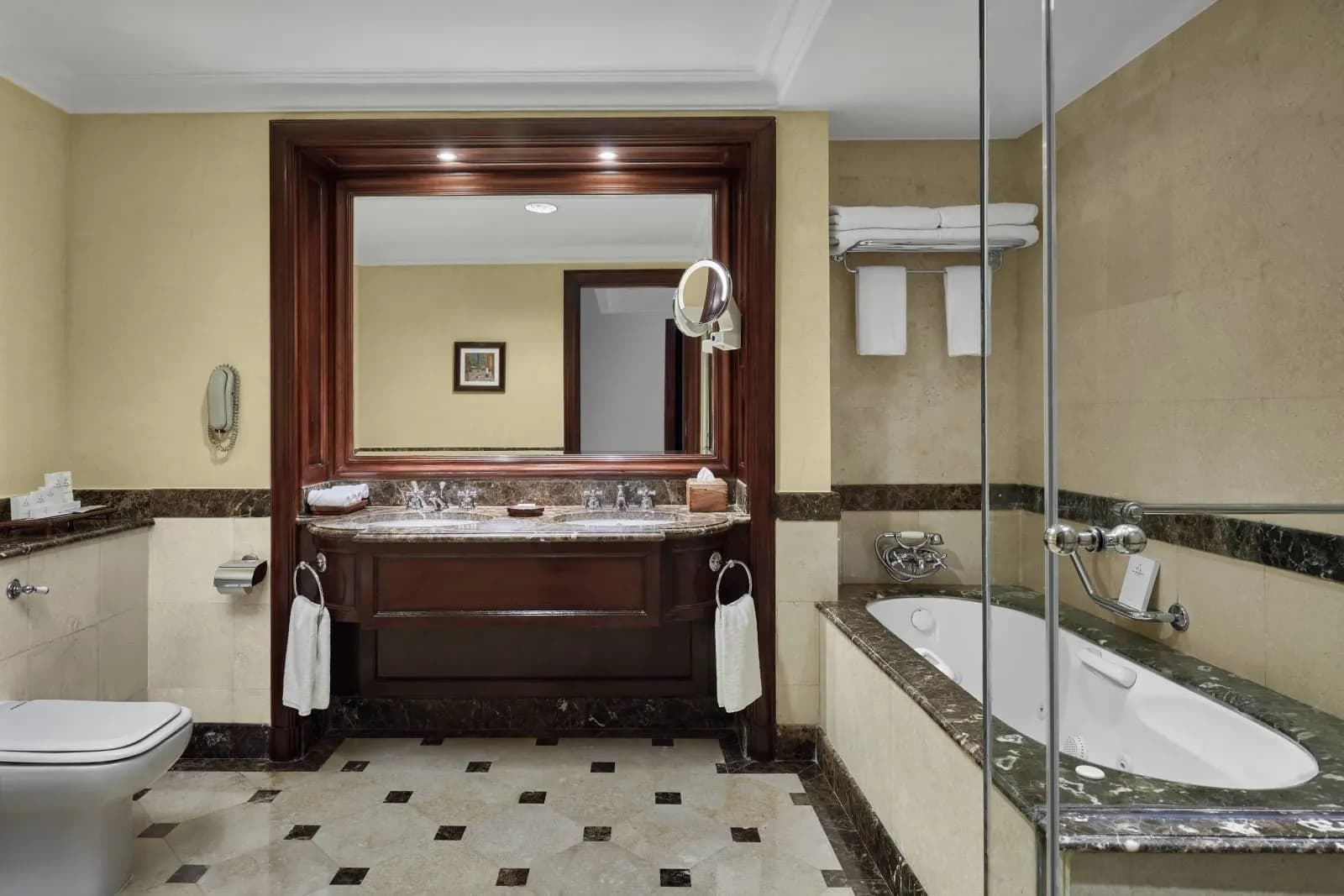 JW Marriott Hotel Cairo - 3