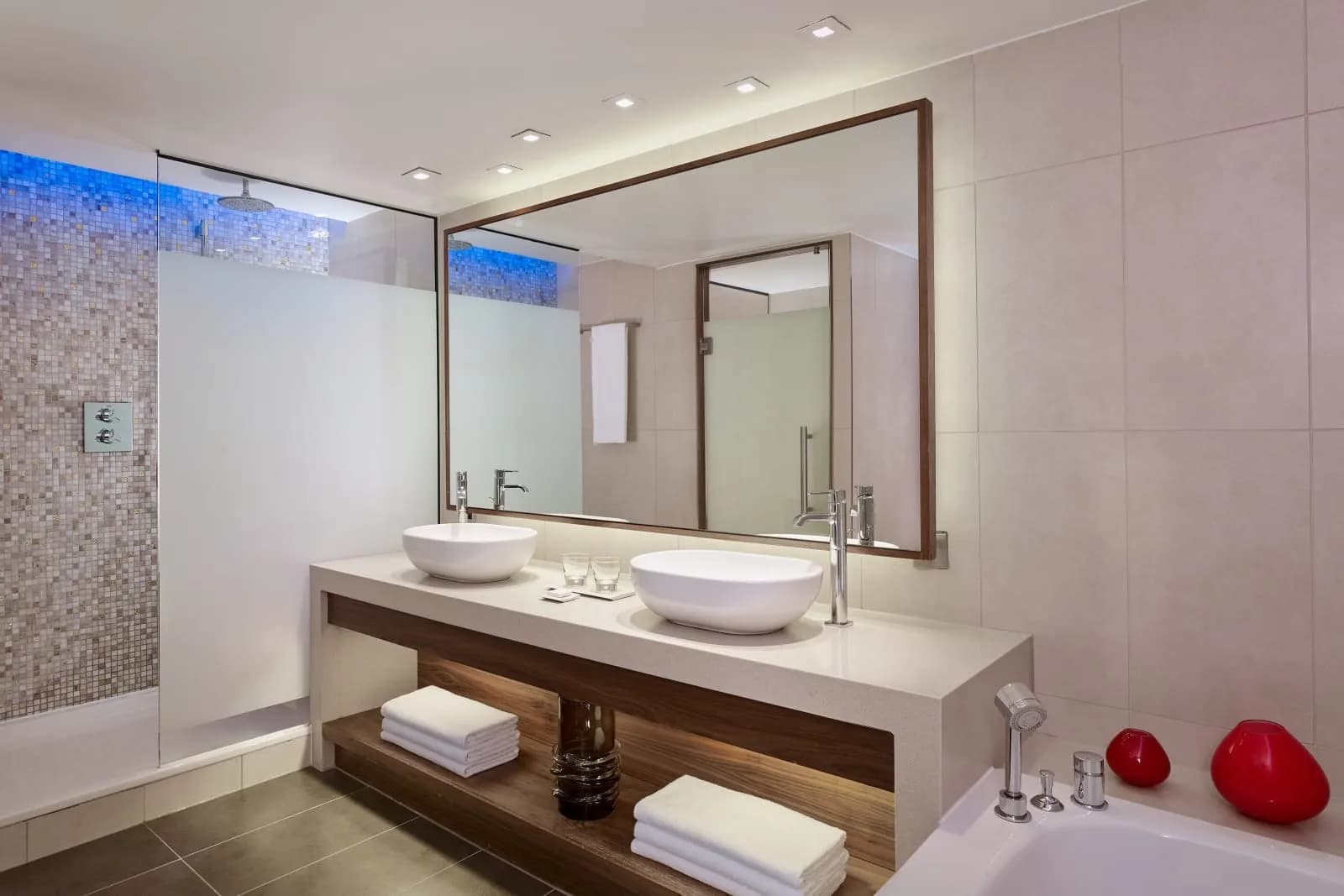 Sheraton Grand Hotel & Spa - 3