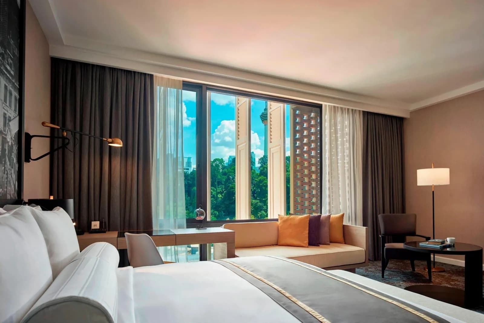 Hotel Stripes Kuala Lumpur, Autograph Collection - 4