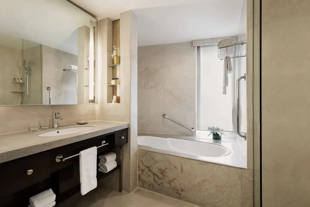 Edsa Shangri-La, Manila - 2