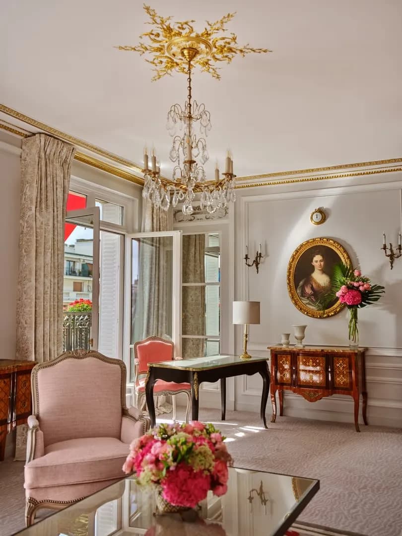 Hôtel Plaza Athénée - Dorchester Collection - 5