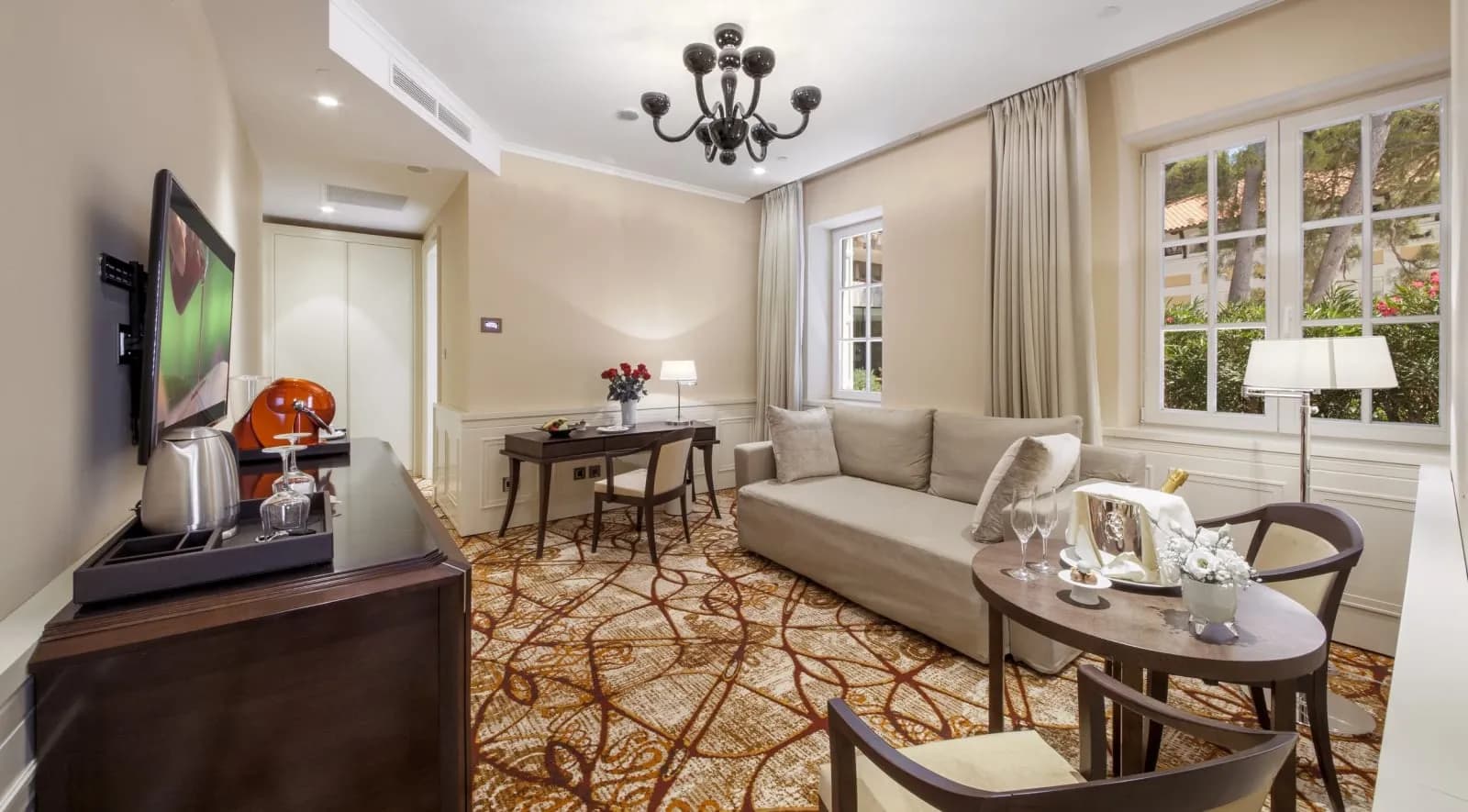 Boutique Hotel Alhambra - 2