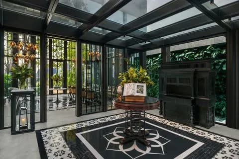 The Ritz-Carlton, Bangkok - 3