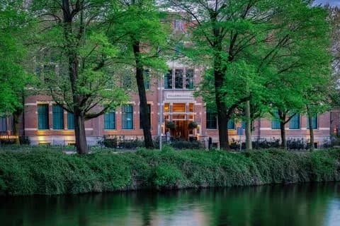 Pillows Grand Boutique Hotel Maurits at the Park - Small Luxury Hotels - 2