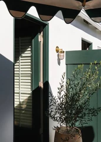 Le Petit Pali Brentwood