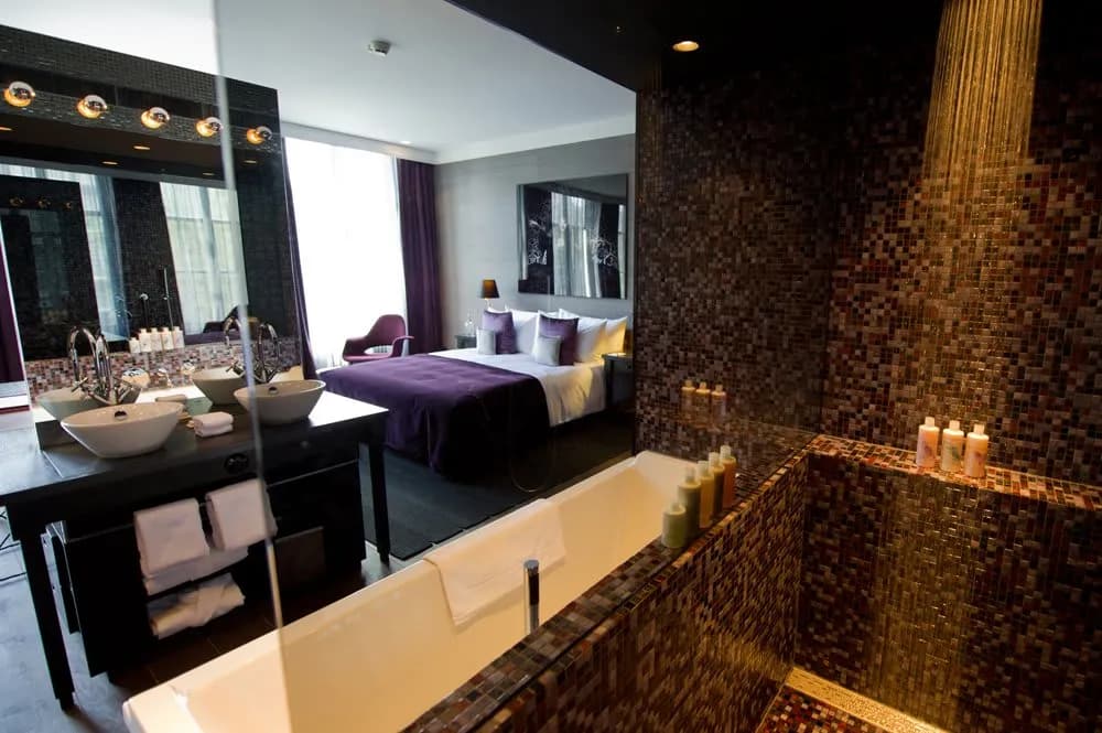 Small Luxury Hotels of the World - Canal House - 4