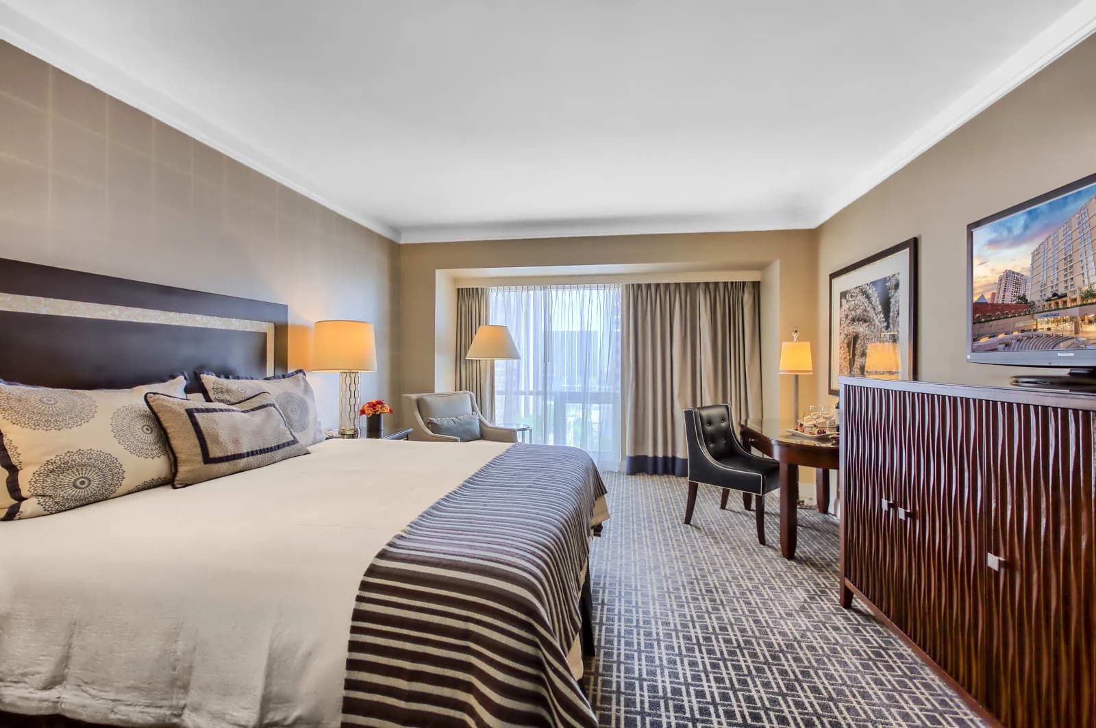 Omni Los Angeles Hotel - 3
