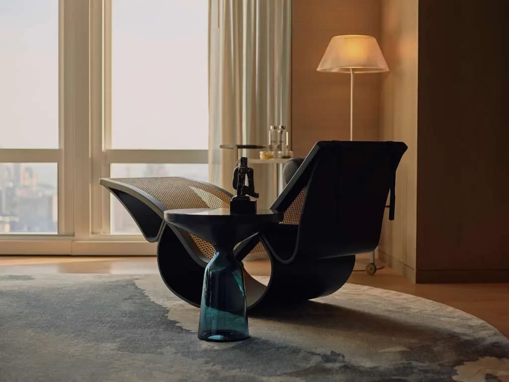 Equinox Hotel New York - 5