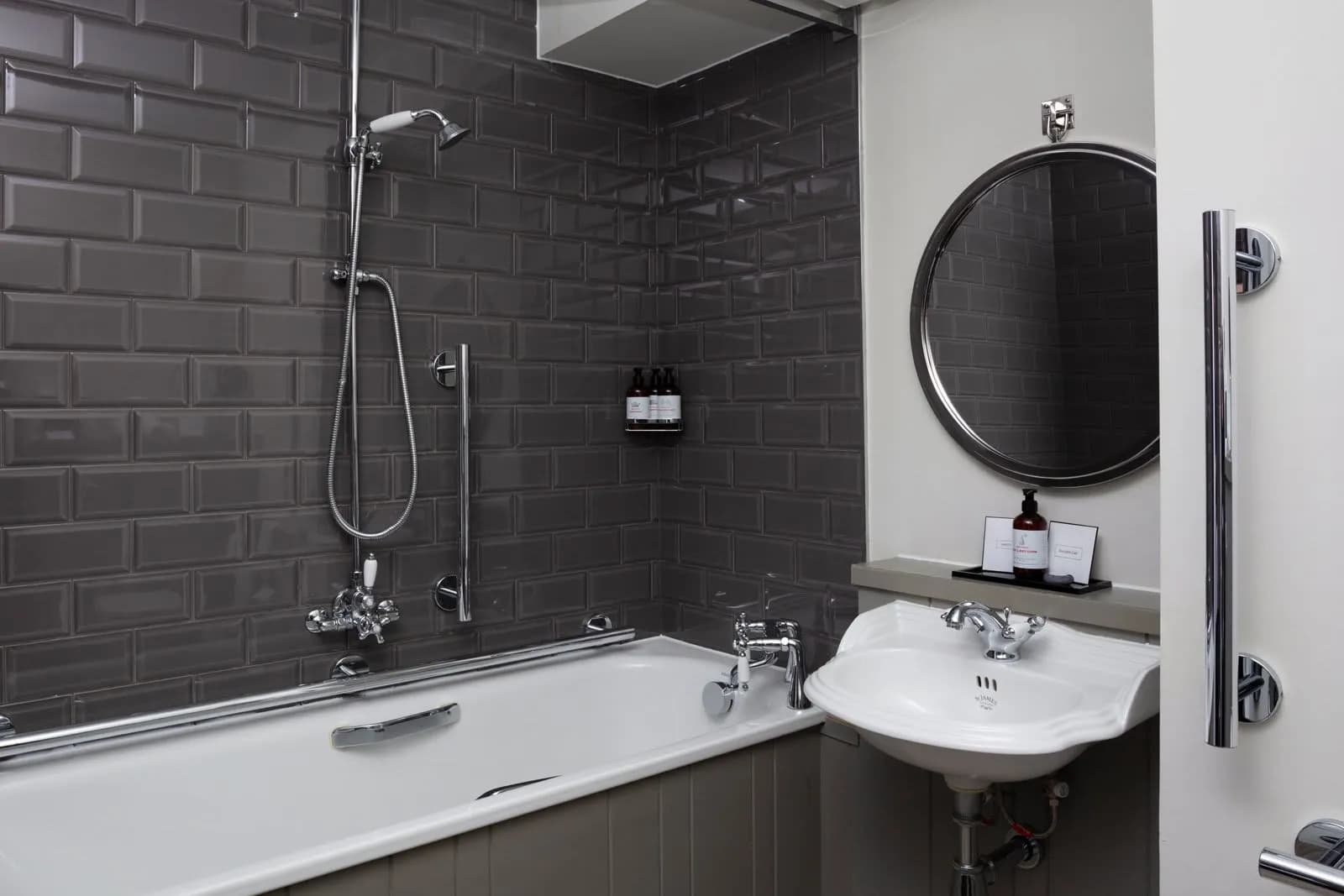 Kimpton CHARLOTTE SQUARE by IHG - 3