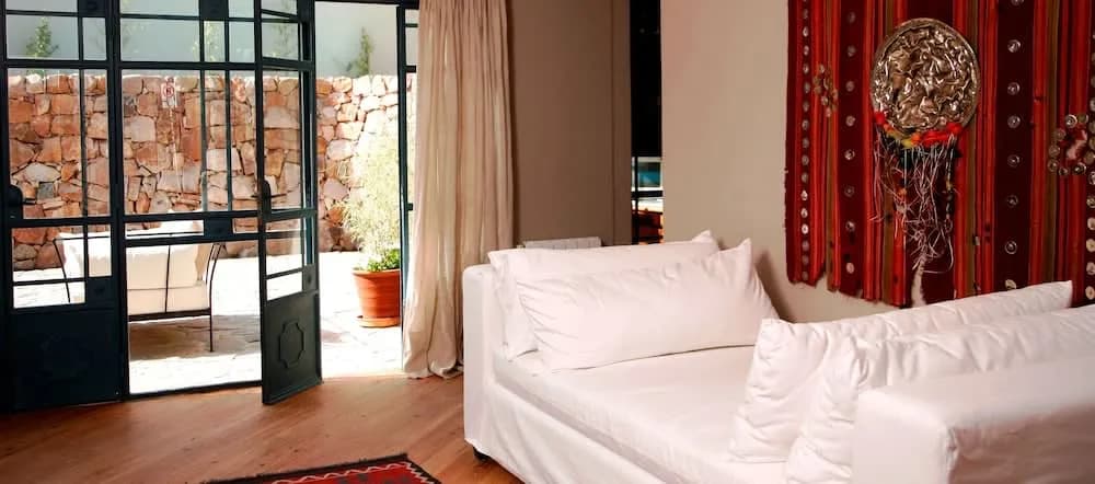 Kkala Boutique Hotel - 3