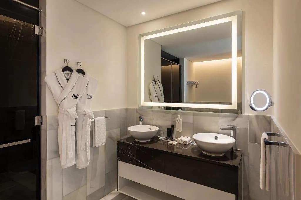 Vignette Collection TH8 PALM DUBAI BEACH RESORT by IHG - 3