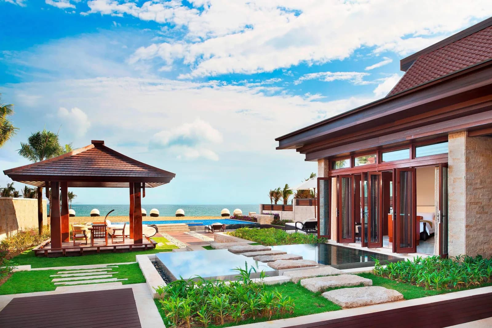 The St. Regis Sanya Yalong Bay Resort - 4