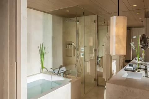 Four Seasons Hotel Osaka - 3