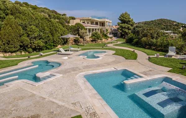 Conrad Chia Laguna Sardinia - 3