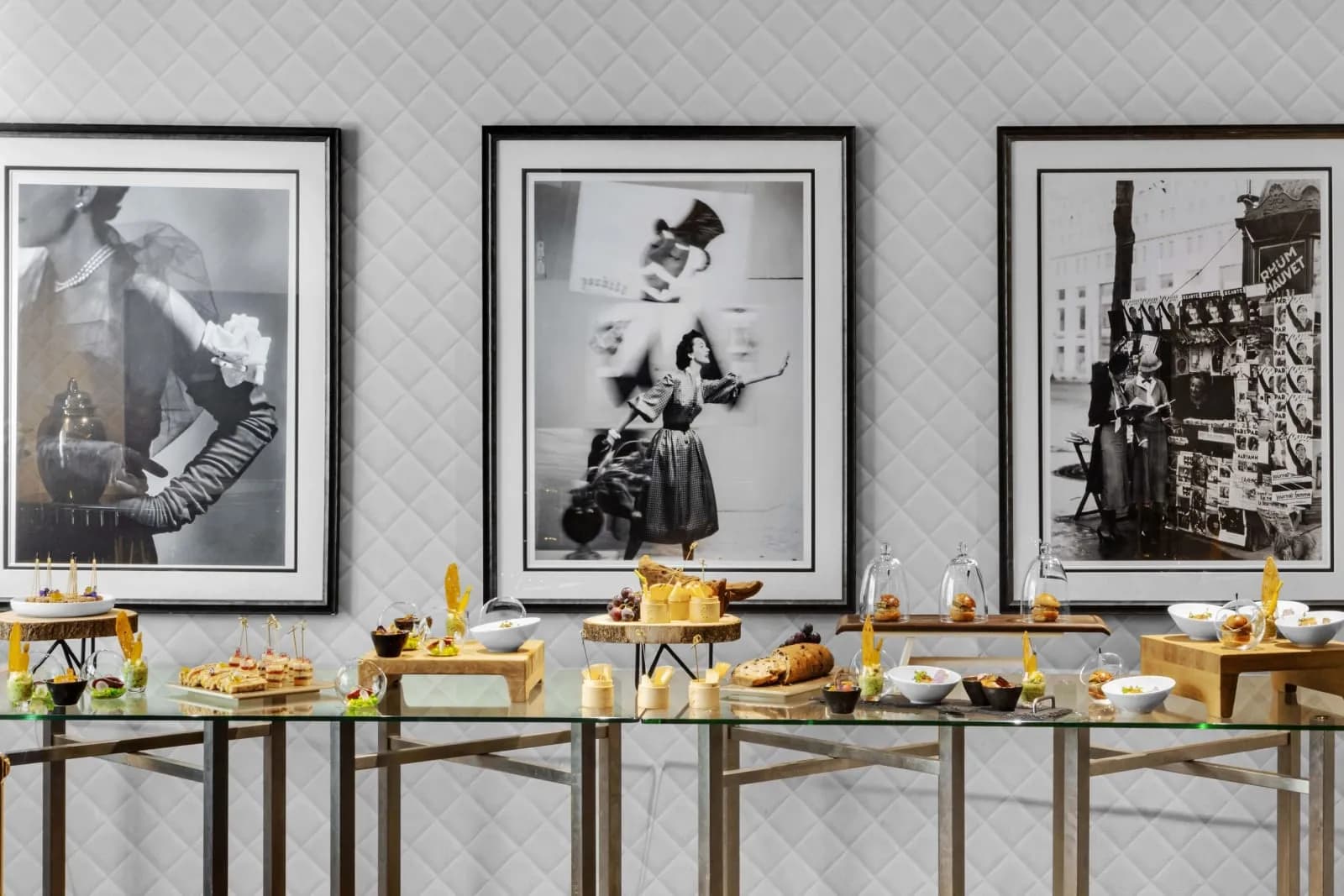 Prince de Galles, a Luxury Collection Hotel, Paris - 2