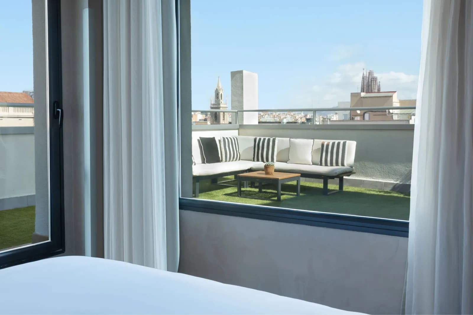 Renaissance Barcelona Hotel - 5