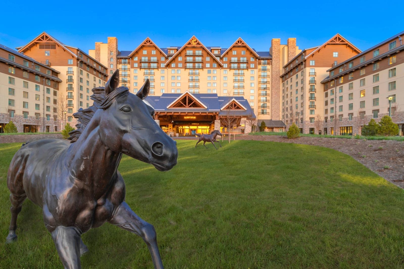Gaylord Rockies Resort & Convention Center - 2