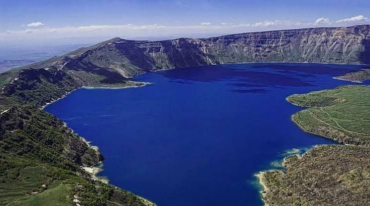 Nemrut Lake