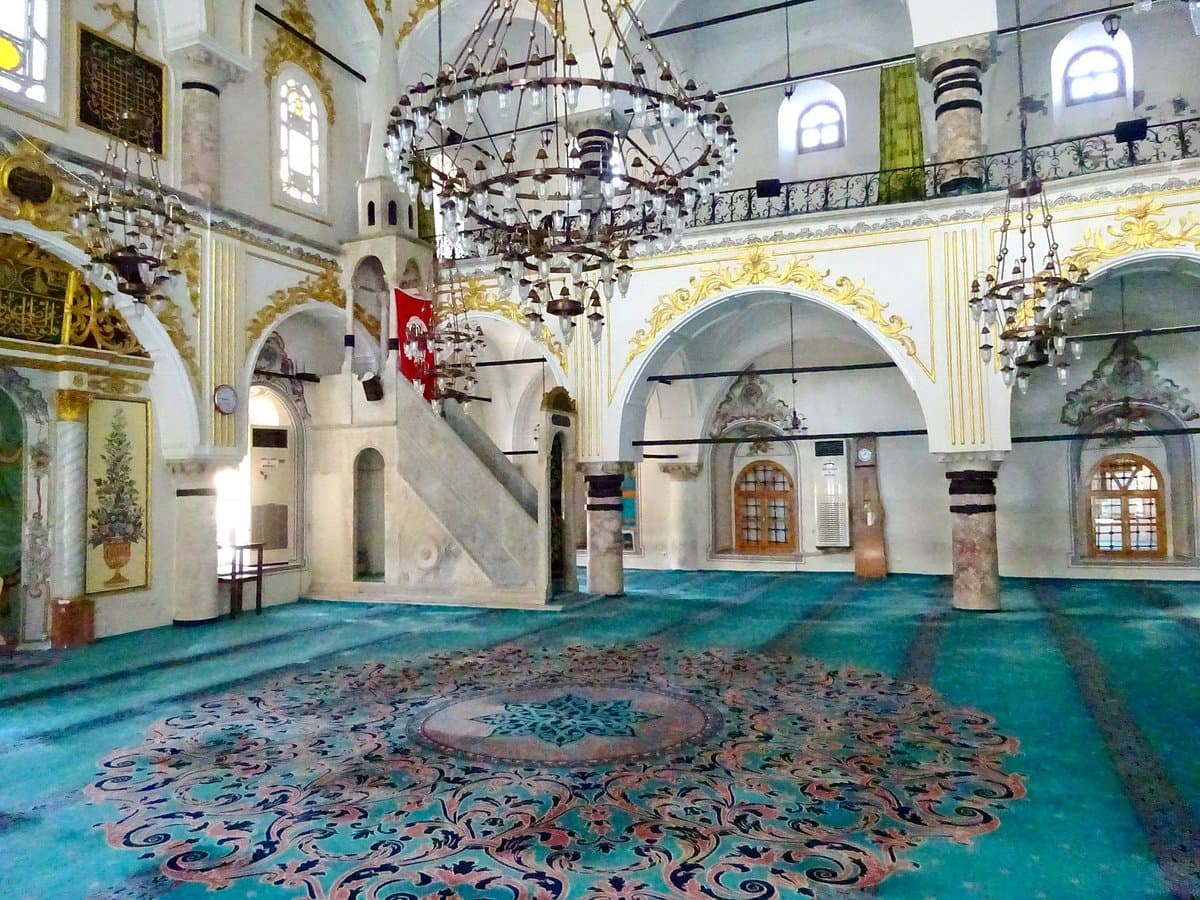 Şadırvan Mosque