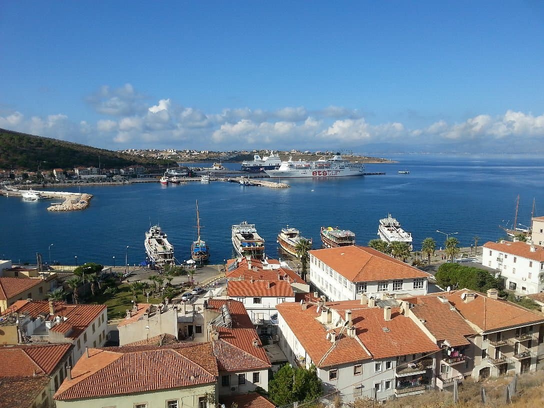 Çeşme Castle