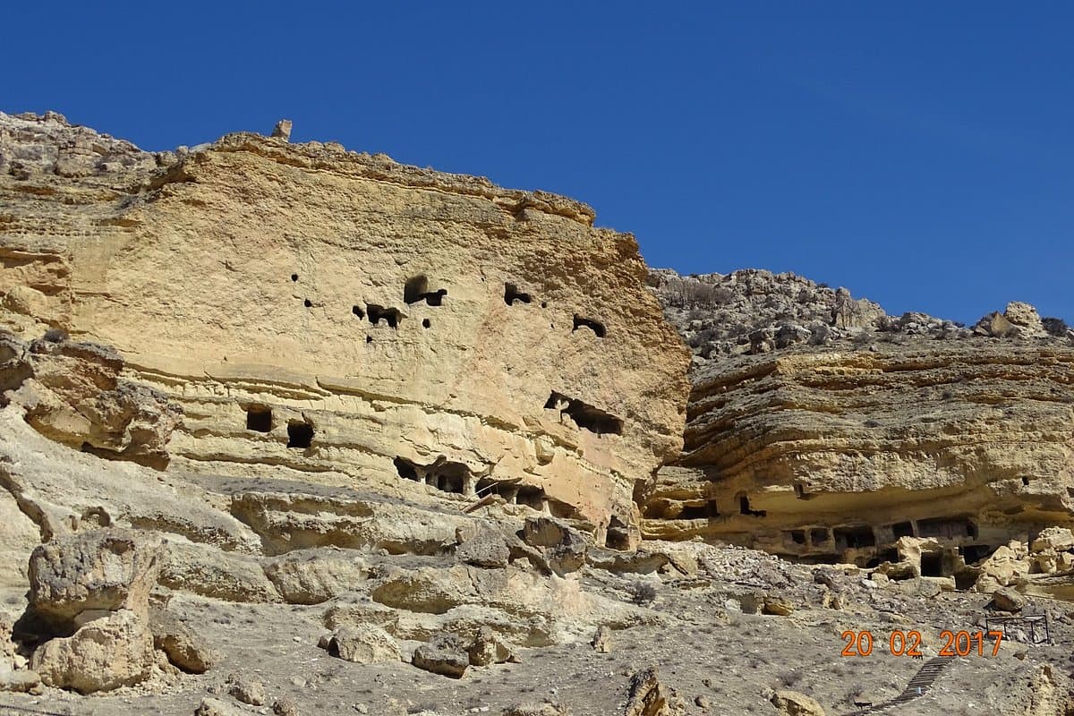 Manazan Caves