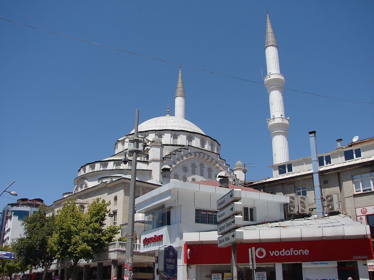 Izzet Pasha Mosque