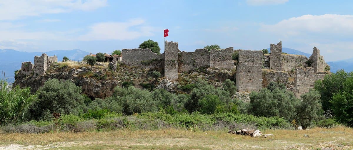 Becin Castle
