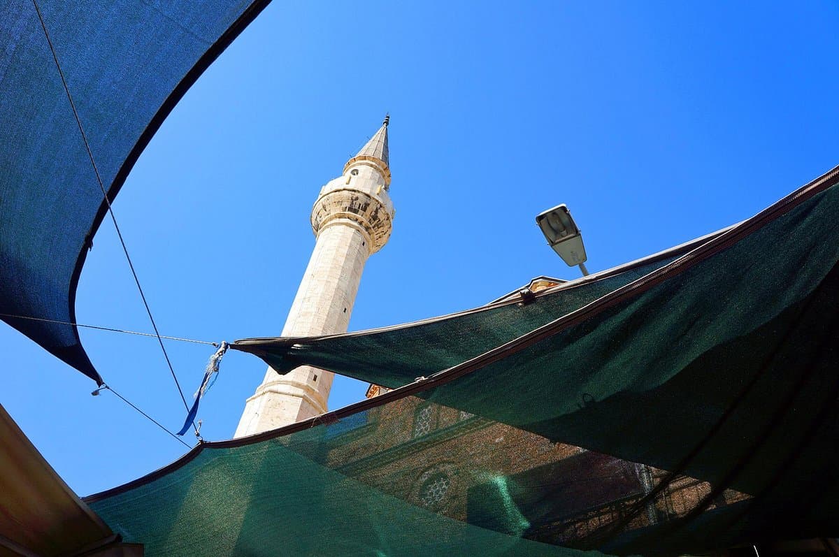Synagogue Street (Havra Sokagi)
