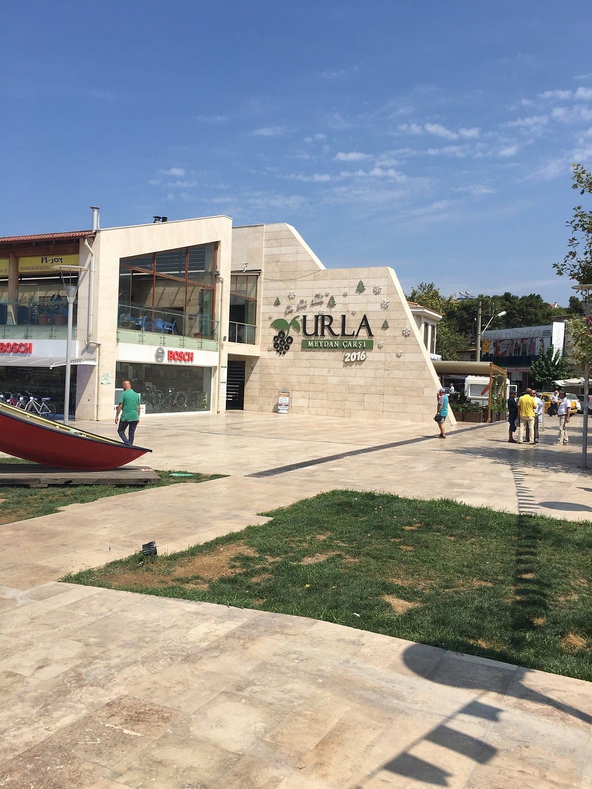Urla Meydan Shopping Center