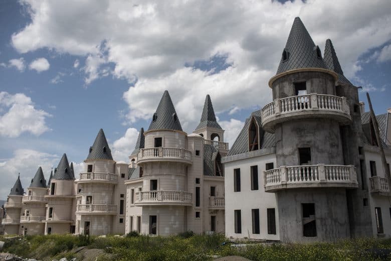 Burj Al Babas Ghost Castle Town
