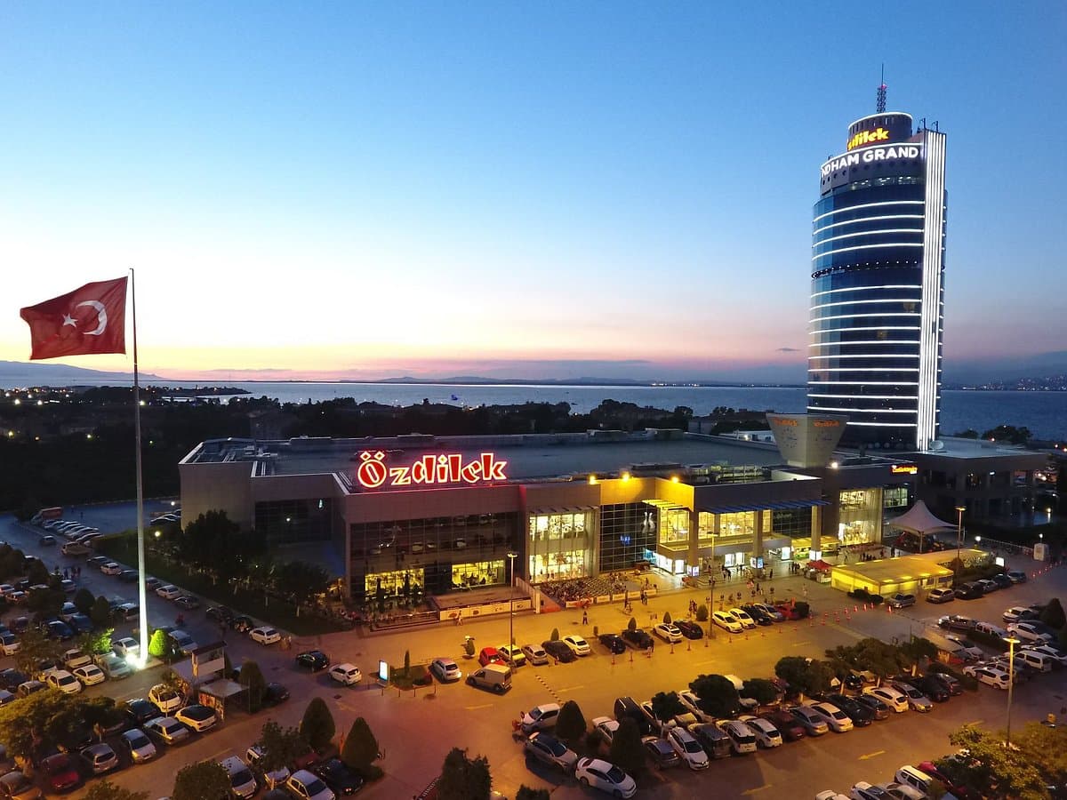 Ozdilek Shopping Center