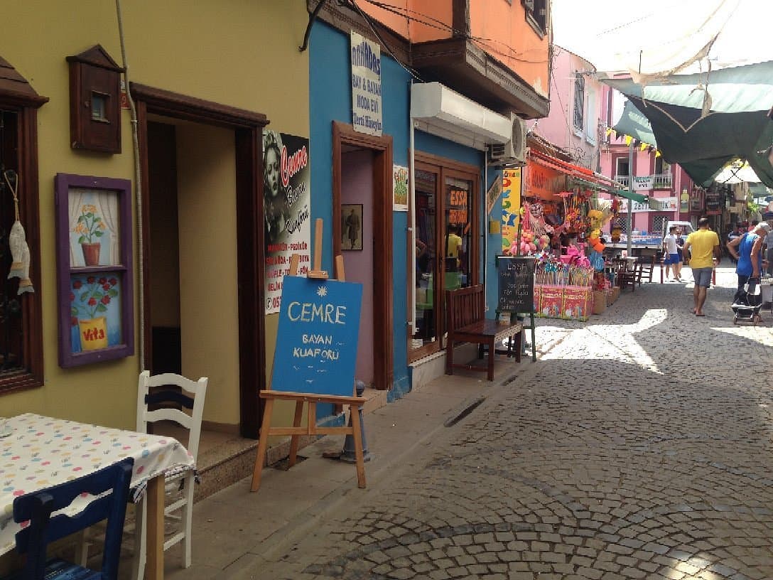 Ayvalık Flea Market