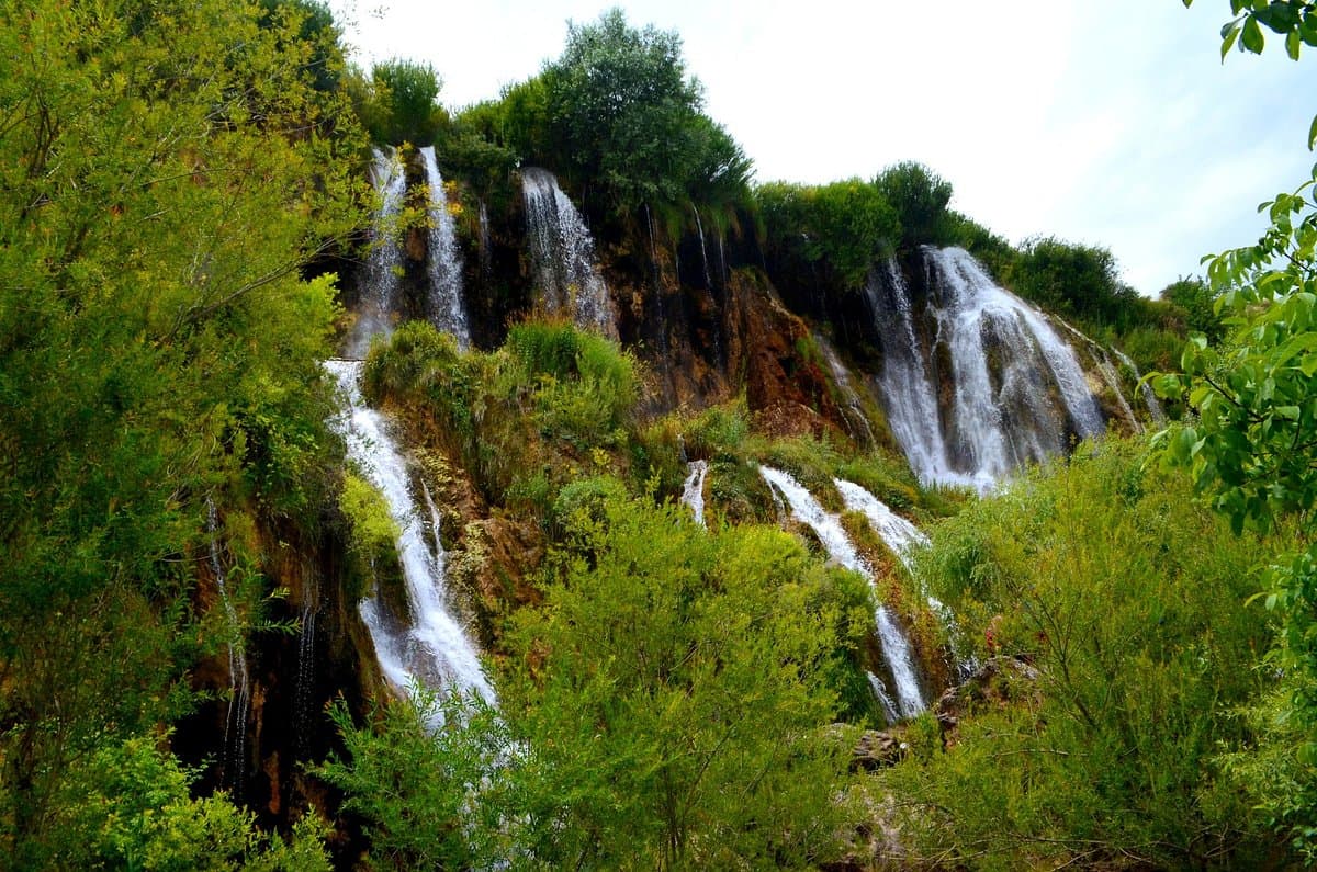 Girlevik Waterfall