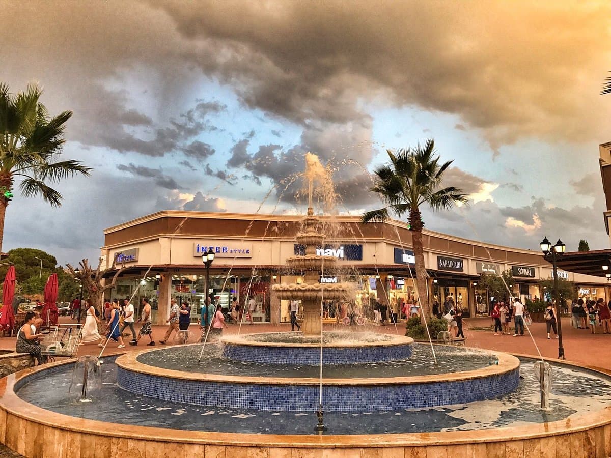 Kusadasi Shopping Center