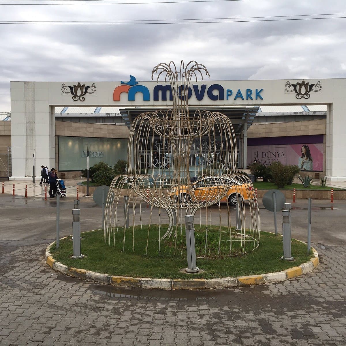 Movpark Shopping Mall