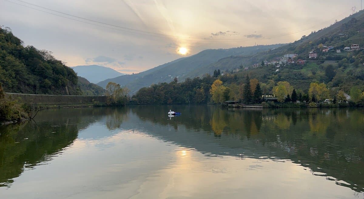 Sera Lake