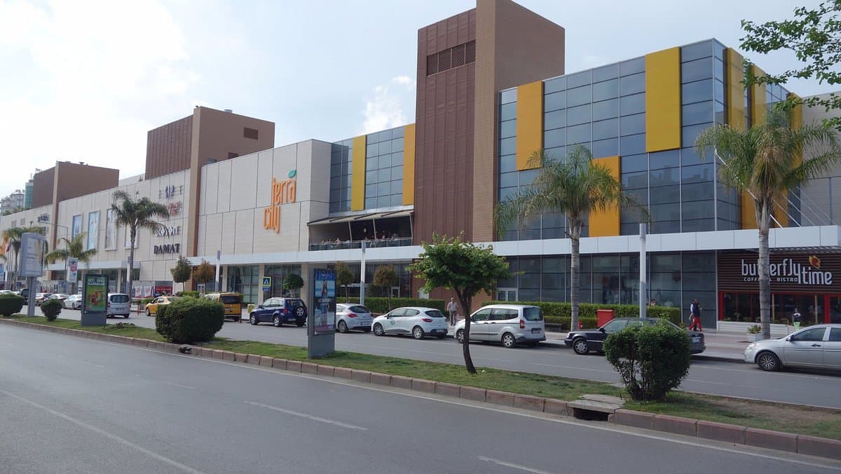 TerraCity Shopping Center
